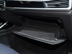 Коллекция xDrive M50i Faye 2020 года 2020 xDrive M50i Faye Collection Edition Фото 27 из 70