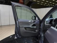 Коллекция xDrive M50i Faye 2020 года 2020 xDrive M50i Faye Collection Edition Фото 30 из 70