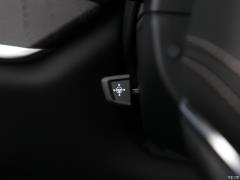 2021 xDrive40i Ведущий роскошный пакет 2021 xDrive40i Leading Luxury Package Фото 13 из 197