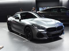 Ограниченная серия sDrive 25i Silver Cream, 2020 г. 2020 sDrive 25i Silver Cream Limited Edition Фото 17 из 128