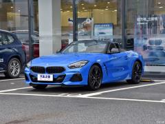 Спортивный ночной комплект sDrive 25i M 2019 г. 2019 sDrive 25i M Sports Night Set Фото 15 из 69
