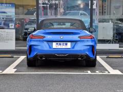Спортивный ночной комплект sDrive 25i M 2019 г. 2019 sDrive 25i M Sports Night Set Фото 27 из 69