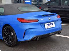 Спортивный ночной комплект sDrive 25i M 2019 г. 2019 sDrive 25i M Sports Night Set Фото 62 из 69