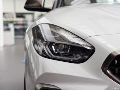 Спортивная версия M40i M 2019 года 2019 M40i M sports performance version Фото 14 из 61