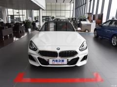 Спортивная версия M40i M 2019 года 2019 M40i M sports performance version Фото 2 из 61