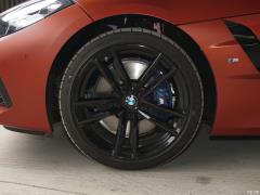 Ограниченная серия sDrive 25i Scorching Sun 2020 года 2020 sDrive 25i Scorching Sun Limited Edition Фото 37 из 64