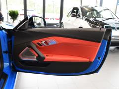 Спортивный ночной комплект sDrive 25i M 2019 г. 2019 sDrive 25i M Sports Night Set Фото 16 из 21