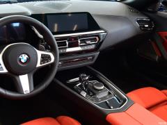 Спортивный ночной комплект sDrive 25i M 2019 г. 2019 sDrive 25i M Sports Night Set Фото 3 из 21