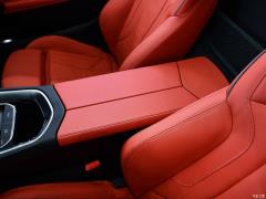 Спортивный ночной комплект sDrive 25i M 2019 г. 2019 sDrive 25i M Sports Night Set Фото 14 из 21
