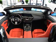 Спортивный ночной комплект sDrive 25i M 2019 г. 2019 sDrive 25i M Sports Night Set Фото 1 из 21