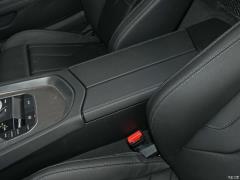 Ограниченная серия sDrive 25i Scorching Sun 2020 года 2020 sDrive 25i Scorching Sun Limited Edition Фото 99 из 150