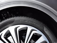 2021 4.0T V8 Первое издание, ограниченное издание 2021 4.0T V8 First Edition Limited Edition Фото 29 из 60