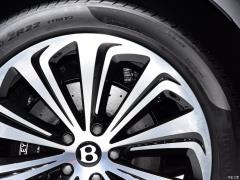 2021 4.0T V8 Первое издание, ограниченное издание 2021 4.0T V8 First Edition Limited Edition Фото 42 из 60