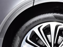 2021 4.0T V8 Первое издание, ограниченное издание 2021 4.0T V8 First Edition Limited Edition Фото 39 из 60