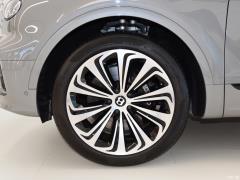 2021 4.0T V8 2021 4.0T V8 Фото 36 из 58