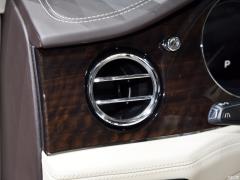 2021 4.0T V8 Первое издание, ограниченное издание 2021 4.0T V8 First Edition Limited Edition Фото 6 из 82