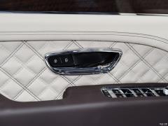 2021 4.0T V8 Первое издание, ограниченное издание 2021 4.0T V8 First Edition Limited Edition Фото 43 из 82