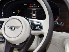 2021 4.0T V8 Первое издание, ограниченное издание 2021 4.0T V8 First Edition Limited Edition Фото 15 из 82