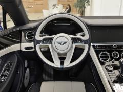 2020 4.0T GT V8 2020 4.0T GT V8 Фото 2 из 69