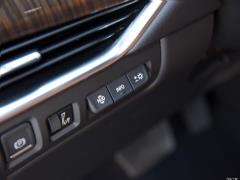 2021 год 28T 4WD Platinum Edition 2021 28T 4WD Platinum Edition Фото 34 из 196