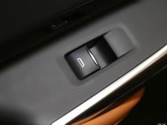 2021 год 28T 4WD Platinum Edition 2021 28T 4WD Platinum Edition Фото 170 из 196