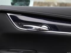 2021 2.0T полноприводная роскошь 2021 2.0T two-wheel drive luxury Фото 266 из 372