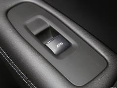 2021 2.0T полноприводная роскошь 2021 2.0T two-wheel drive luxury Фото 267 из 372