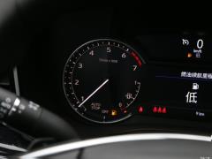 2021 2.0T полноприводная роскошь 2021 2.0T two-wheel drive luxury Фото 52 из 372