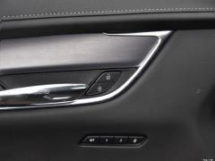 Семиместный полноприводный автомобиль 2021 2.0T 2021 2.0T seven-seater two-wheel drive style Фото 519 из 872
