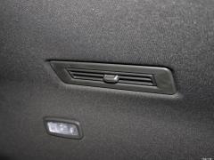 Шестиместный полноприводный автомобиль 2021 2.0T 2021 2.0T six-seater four-wheel drive style Фото 633 из 872
