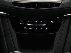 Семиместный полноприводный автомобиль 2021 2.0T 2021 2.0T seven-seater two-wheel drive style Фото 145 из 872