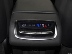 Семиместный полноприводный автомобиль 2021 2.0T 2021 2.0T seven-seater two-wheel drive style Фото 545 из 872