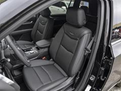 Семиместный полноприводный автомобиль 2021 2.0T 2021 2.0T seven-seater two-wheel drive style Фото 516 из 872