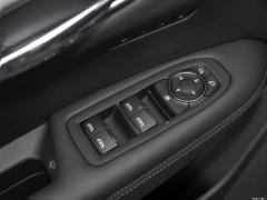 Семиместный полноприводный автомобиль 2021 2.0T 2021 2.0T seven-seater two-wheel drive style Фото 521 из 872