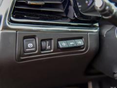 2021 2.0T шестиместный полноприводный платиновый тип 2021 2.0T six-seater four-wheel drive platinum type Фото 9 из 66