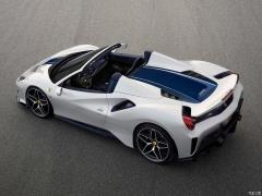488 Pista Spider 2019 года 2019 488 Pista Spider Фото 15 из 80