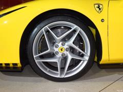 2020 Spider 3.9T V8 2020 Spider 3.9T V8 Фото 38 из 93