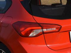2021 Хэтчбек EcoBoost 180 Automatic ST Line 2021 Hatchback EcoBoost 180 Automatic ST Line Фото 46 из 65