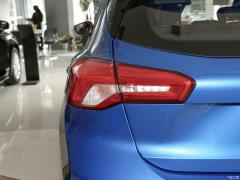 2021 Хэтчбек EcoBoost 180 Automatic ST Line 2021 Hatchback EcoBoost 180 Automatic ST Line Фото 101 из 120