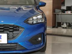 2021 Хэтчбек EcoBoost 180 Automatic ST Line 2021 Hatchback EcoBoost 180 Automatic ST Line Фото 72 из 120