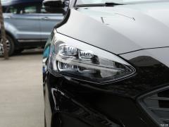 2021 Хэтчбек EcoBoost 180 Automatic ST Line 2021 Hatchback EcoBoost 180 Automatic ST Line Фото 19 из 65