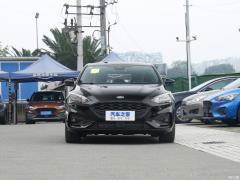 2021 Хэтчбек EcoBoost 180 Automatic ST Line 2021 Hatchback EcoBoost 180 Automatic ST Line Фото 2 из 65