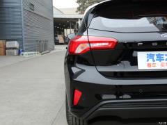 2021 Хэтчбек EcoBoost 180 Automatic ST Line 2021 Hatchback EcoBoost 180 Automatic ST Line Фото 50 из 65