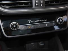 2021 Хэтчбек EcoBoost 180 Automatic ST Line 2021 Hatchback EcoBoost 180 Automatic ST Line Фото 321 из 602