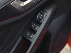 2021 Хэтчбек EcoBoost 180 Automatic ST Line 2021 Hatchback EcoBoost 180 Automatic ST Line Фото 561 из 602