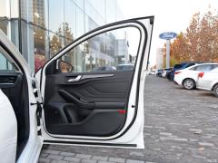 2021 Хэтчбек EcoBoost 180 Automatic NeochaEDGE 2021 Hatchback EcoBoost 180 Automatic NeochaEDGE Фото 476 из 602