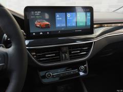 2021 Хэтчбек EcoBoost 180 Automatic ST Line 2021 Hatchback EcoBoost 180 Automatic ST Line Фото 306 из 602