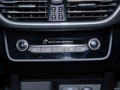 2021 седан EcoBoost 180 автомат ST Line 2021 sedan EcoBoost 180 automatic ST Line Фото 46 из 602