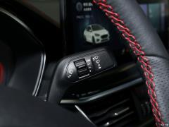 2021 седан EcoBoost 180 автомат ST Line 2021 sedan EcoBoost 180 automatic ST Line Фото 25 из 602