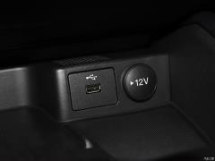 2021 Хэтчбек EcoBoost 180 Automatic NeochaEDGE 2021 Hatchback EcoBoost 180 Automatic NeochaEDGE Фото 196 из 602